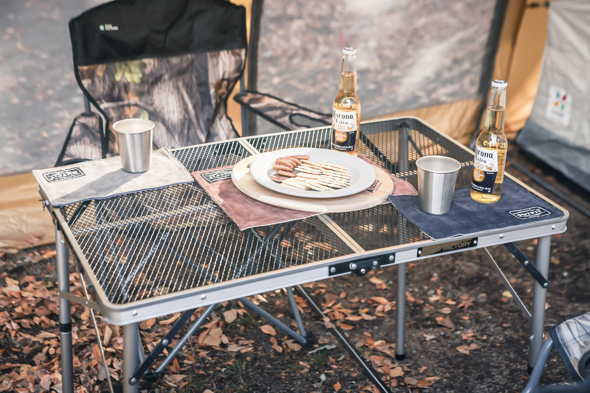 メタルメッシュ テーブル